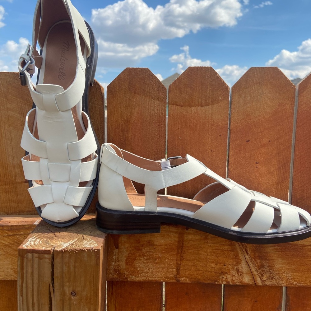Madewell Women’s Ivory Leather Sandals.